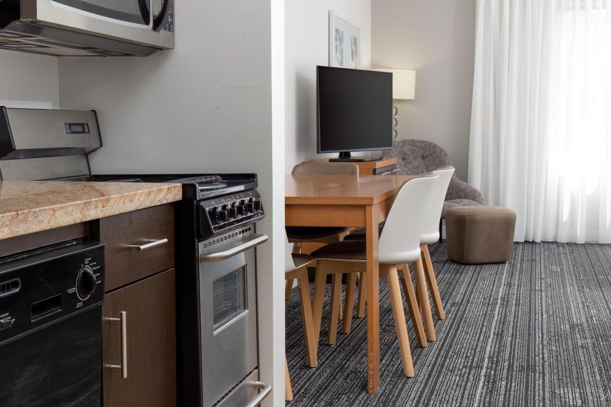 Towneplace Suites By Marriott Erie Exteriör bild