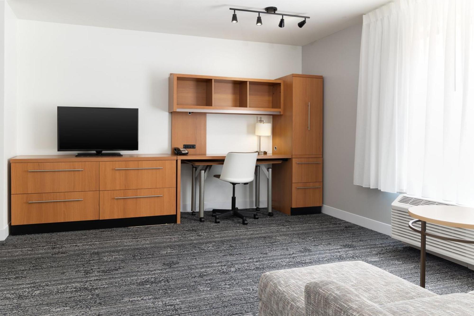 Towneplace Suites By Marriott Erie Exteriör bild