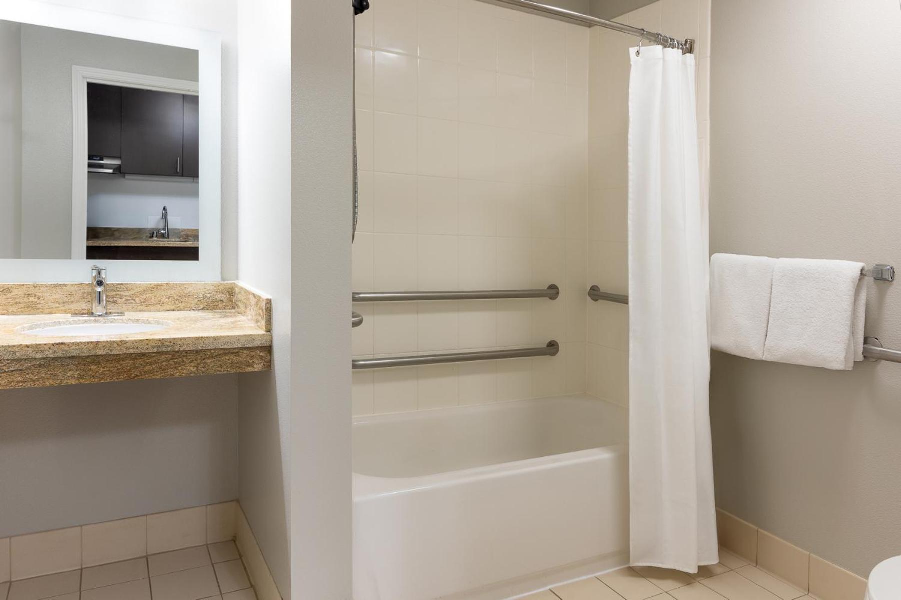 Towneplace Suites By Marriott Erie Exteriör bild