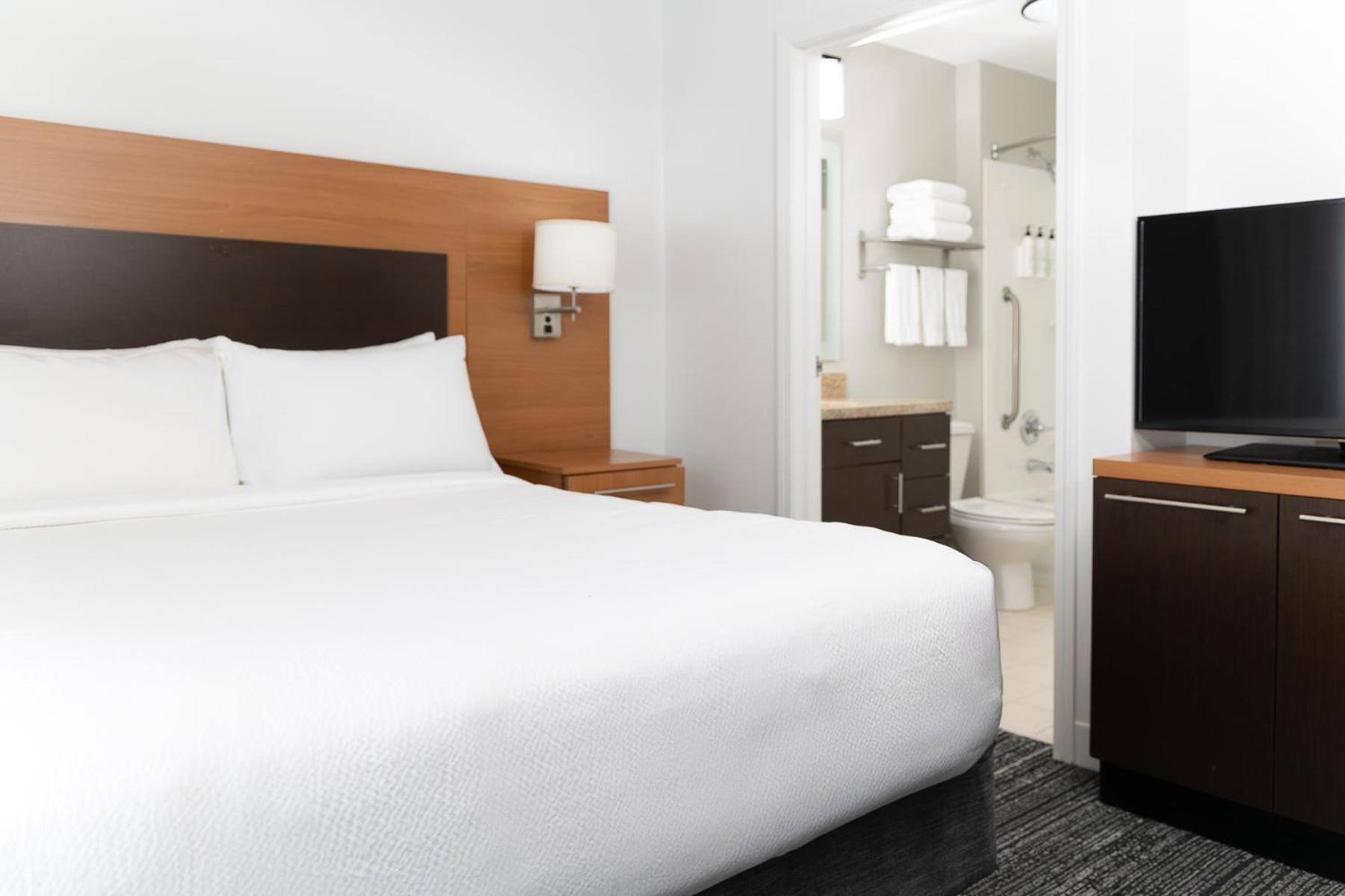 Towneplace Suites By Marriott Erie Exteriör bild