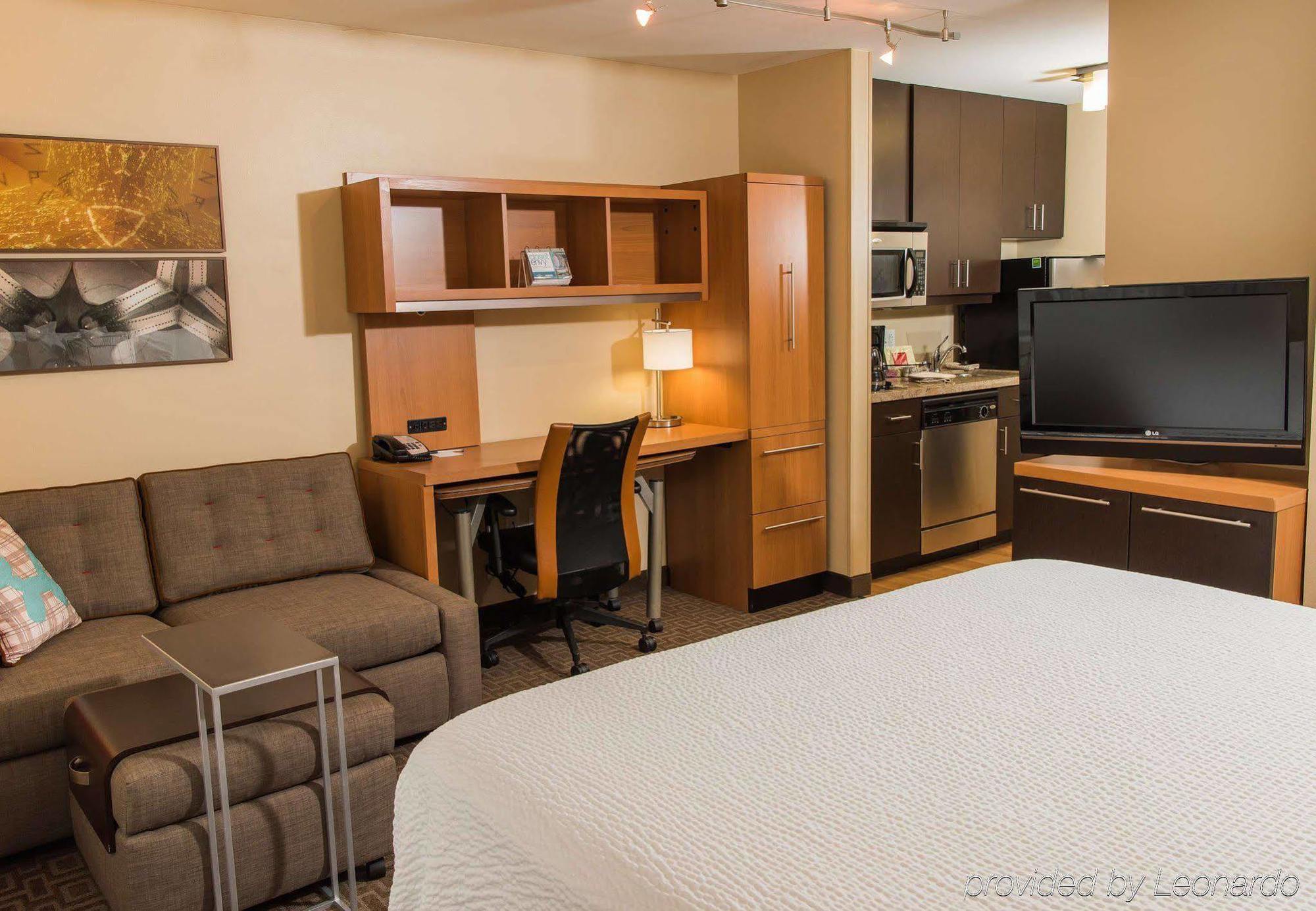 Towneplace Suites By Marriott Erie Exteriör bild